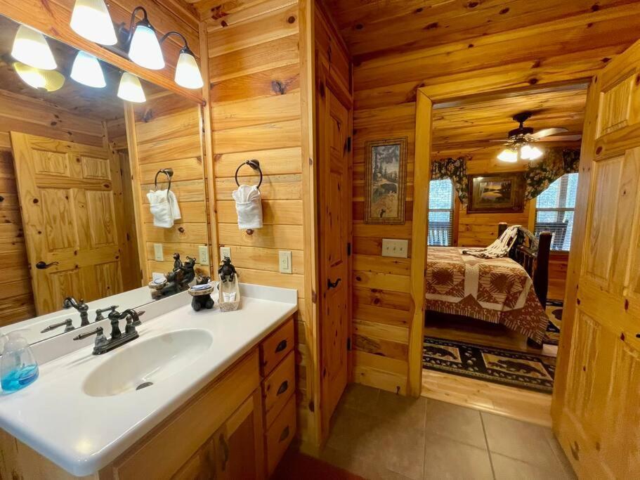 Cabin 2 Bed Close To Helen Hot Tub #15 Luaran gambar